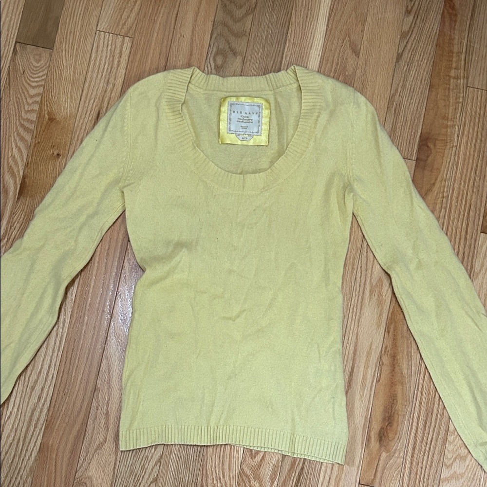 100% cashmere sweater Old Navy